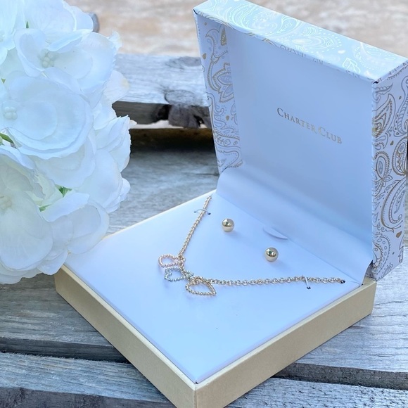 NWT CHARTER CLUB GOLD TONE STUD EARRINGS & TRI-TONE HEART NECKLACE - Picture 2 of 11